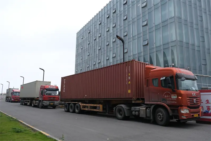 Máquinas de fabricação de tijolos QGM enviadas para o Oriente Médio, ajudando a construção regional a dar um novo salto em frente