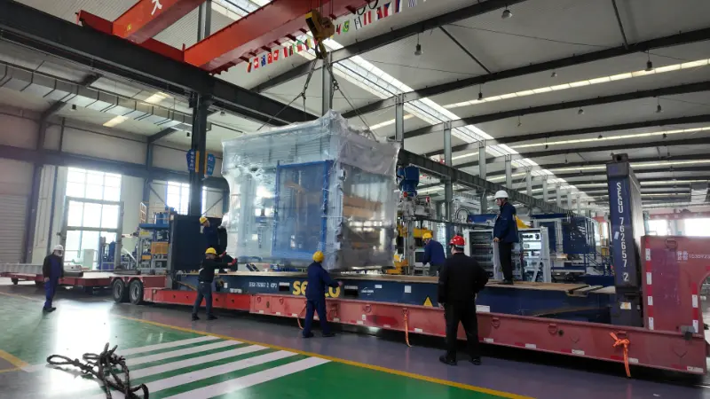 As máquinas inteligentes para fabricação de tijolos QuanGong embarcam em uma nova jornada no exterior, contribuindo para a atualização verde da infraestrutura global.