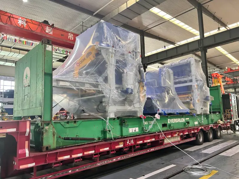 A linha de produção de tijolos em grande escala 1500 da Quangong Machinery é enviada para o exterior mais uma vez
