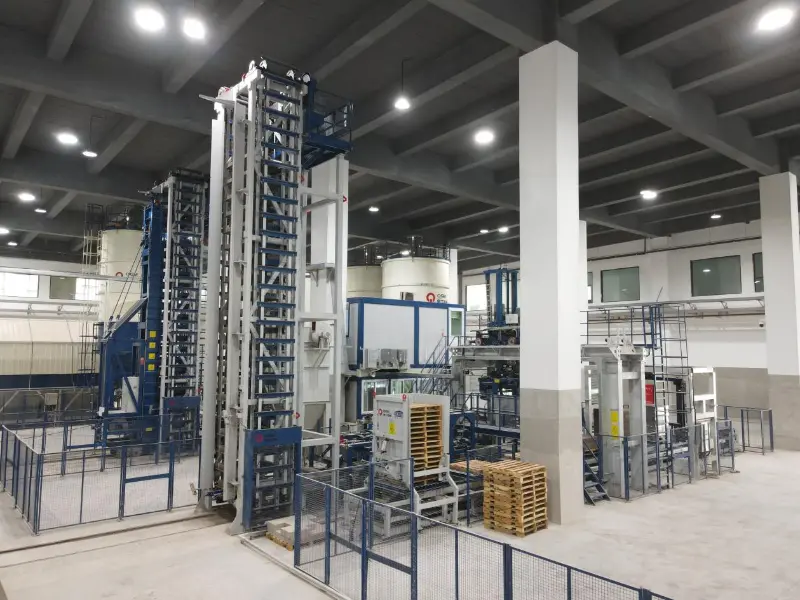 Resistência à compressão de blocos de concreto: padrões, fatores de influência e soluções de fabricação